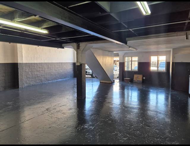 189M² MINI FACTORY TO LET IN GLEN ANIL